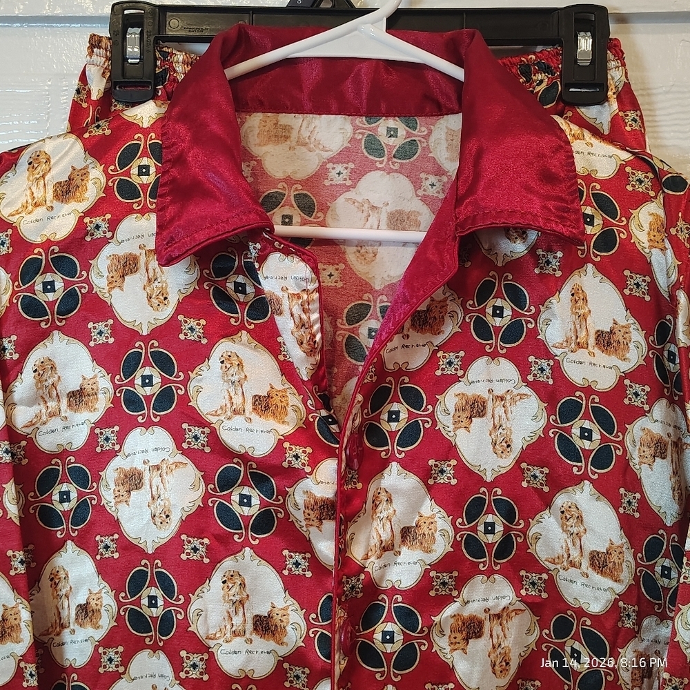 GOLDEN RETRIEVER BUTTON UP 2 PIECE SATIN FEEL PAJAMAS WOMENS LG DOG COZY COMFY - Picture 2 of 5